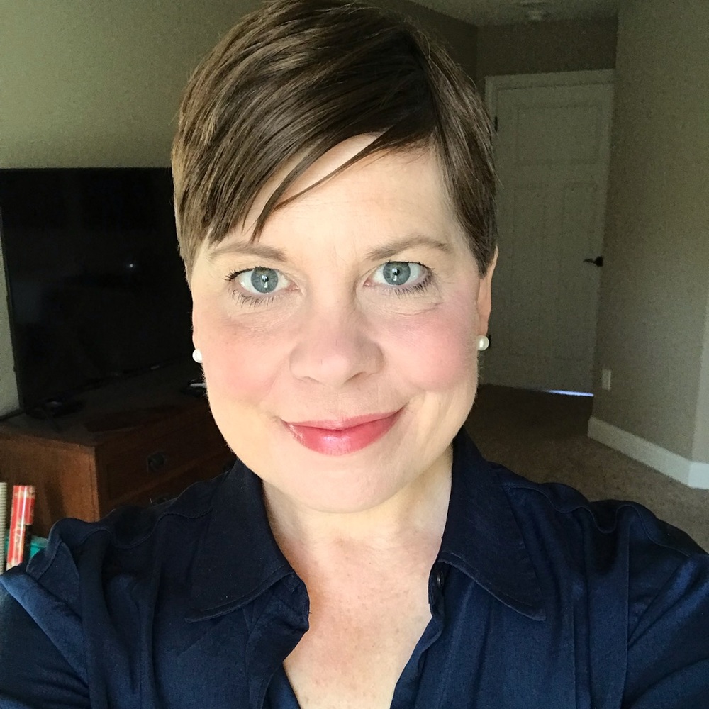 Meet your Posher, Mara
